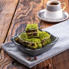 Antep Fıstıklı Baklava Dilimi